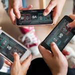 Top 7 Mobile Games Everyone Is Playing Right Now