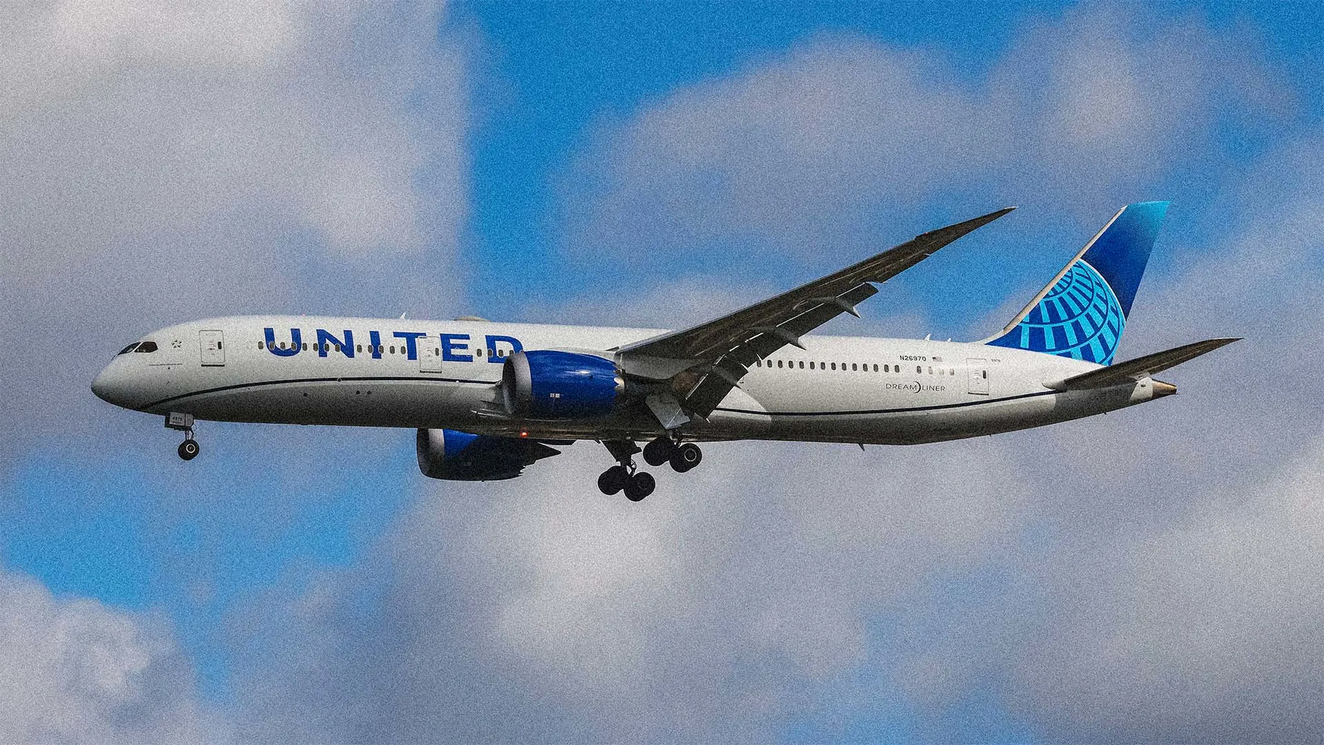 united airlines flight ua770 emergency diversion